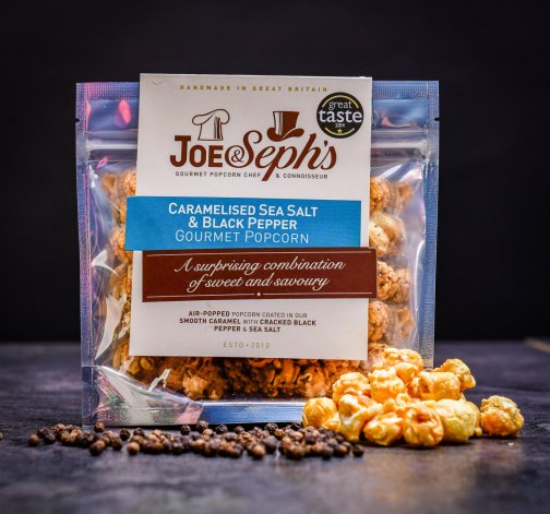 3× Luxusní popcorn Joe & Seph's se zkaramelizovanou solí a černým pepřem 32 g